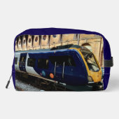 Trein, op het station toilettasje (Achterkant)