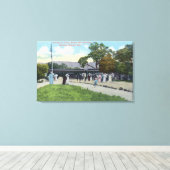 Treinaankomst bij Boyes Hot Springs Canvas Afdruk (Insitu (Houten vloer))