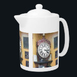 TREINSTALLATIES THEEPOT<br><div class="desc">Een waterverf van een oude Britse treinklok.</div>