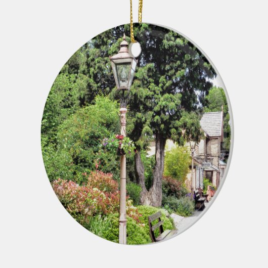 TREINSTATION KERAMISCH ORNAMENT (Links)