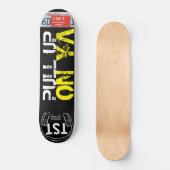 TREK AAN OP EEN Skateboard (Voorkant)