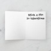 Trek een pin in de Valentijnsdag en doe er mee. Feestdagen Kaart (Binnen)