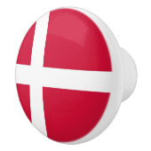 Trek van de keramische knop met vlag van Denemarke (Rechts)