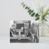 Trekkende fruitplukker, 1940 briefkaart (Staand voorkant)