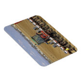 Trekker die een zaadmaïsplanter trekt. magneet (Rechterzijde)