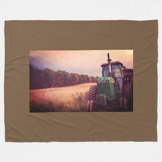 Trekker in het veld Herfst Fleece Deken (Voorkant (Horizontaal))