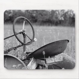 Trekker in lange gras muismat