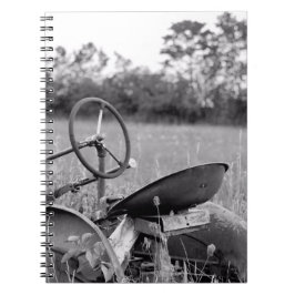 Trekker in lange gras notitieboek