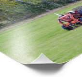 Trekker met hooibaal in groen veld met foto afdruk (Hoek)