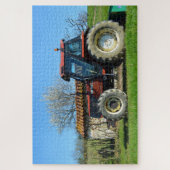Trekker op een boerderij in Frankrijk Legpuzzel (Verticaal)