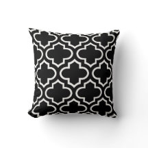 Trellis Pattern Pillow in Black and White