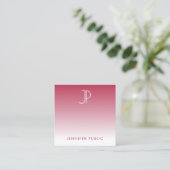 Trend Color Viva Magenta Monogram Initiaal Vierkante Visitekaartje (Staand voorkant)