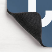 Trend Kleur Serious Blauw Monogram Mousepad Muismat (Hoek)