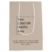 Trend Kleur - Soft Taupe Midden Logo Cadeautas (Achterkant)
