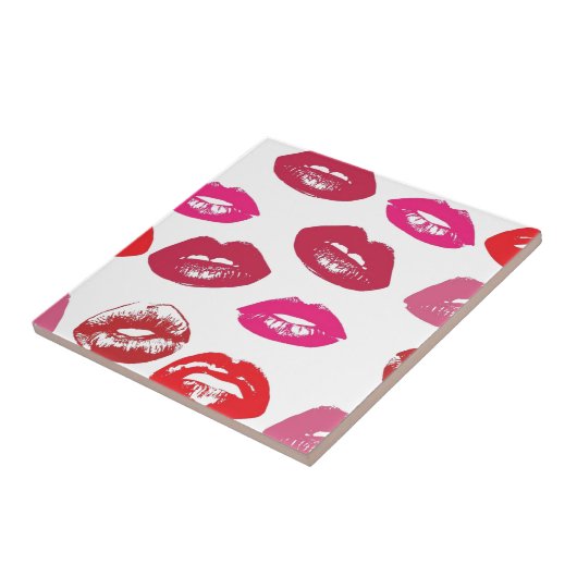 Trending Kuspatroon sappige roze lippen mwah! Tegeltje (Zijkant)