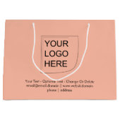Trendkleur - Soft Peach Grote Logo Cadeautas (Voorkant)