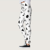 Trendy 80s Pattern Black and White Leggings (Links)