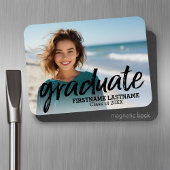 Trendy afstudeerfoto met geborstelde lettertype magneet