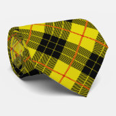 Trendy black and yellow tartan plaid stropdas (Opgerold)