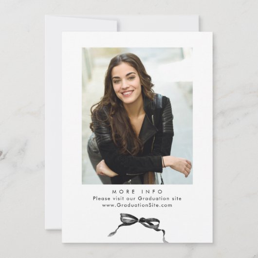 Trendy Black Bow Coquette FOTO Afstuderen Bedankkaart (Achterkant)