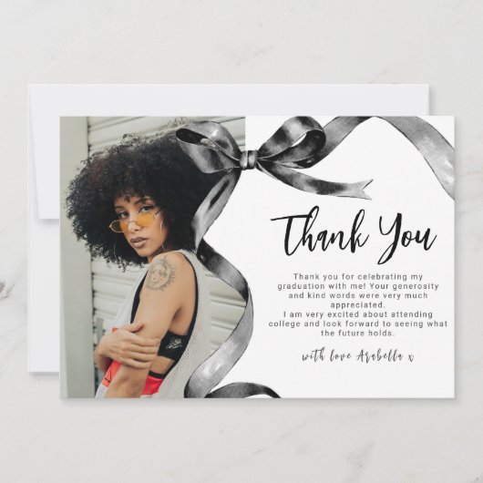 Trendy Black Bow Foto Afstuderen Bedankkaart (Voorkant)