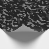 Trendy Black en Grey Camouflage Pattern Cadeaupapier (Hoek)