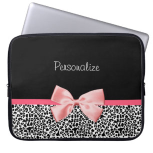 Trendy Black en White Leopard Print Pink Laptop Sleeve