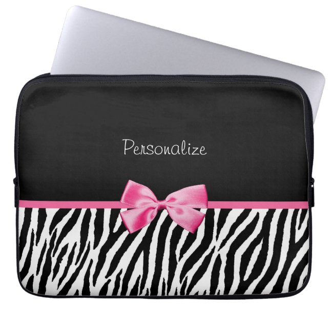 Trendy Black en White Zebra print roze lint Laptop Sleeve (Voorkant)