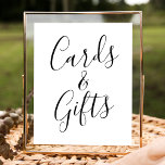 Trendy Black Script Wedding Cards en Gifts Sign Poster<br><div class="desc">Voeg een vleugje sophisticatie toe aan uw evenement met dit elegante "Kaarten en geschenken"-teken, met een strak zwart script op een heldere witte achtergrond. Ideaal voor bruiloften, vrijgezellenfeesten, baby showers en verjaardagsfeestjes, dit veelzijdige bord helpt gasten precies te weten waar ze hun kaarten en geschenken moeten plaatsen terwijl ze uw...</div>