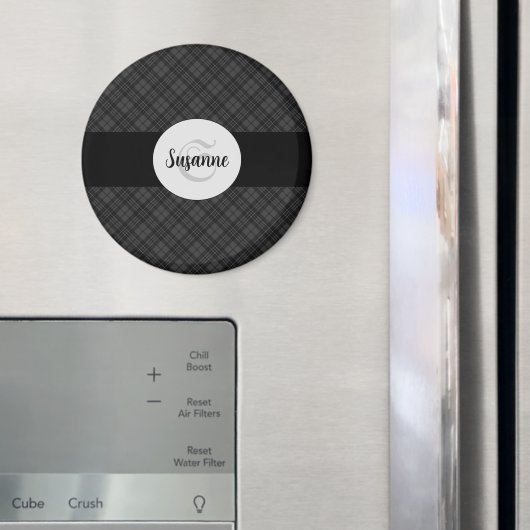 Trendy Black white tartan Personaliseer Monogram Magneet (Insitu (Koelkast))