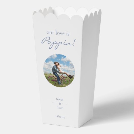 Trendy Blauw & Wit Bloemen Daisy Foto Bruiloft Bedankdoosjes (Voorkant)