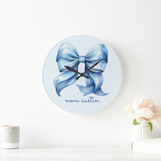 Trendy blauwe boog gepersonaliseerd met naam monog grote klok (Huis)