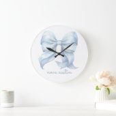 Trendy Blauwe Strik Met Naam Monogram Personalized Grote Klok (Huis)