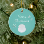 Trendy Blauwgroen Beach Sand Dollar Christmas Keramisch Ornament<br><div class="desc">Trendy Blauwgroen Kerst keramiek ornament,  met een zanddollar en zeesterren ontwerp en witte aanpasbare typografie belettering. Een strand geïnspireerde aanvulling op de vakantieboom van uw nieuwe familie.</div>