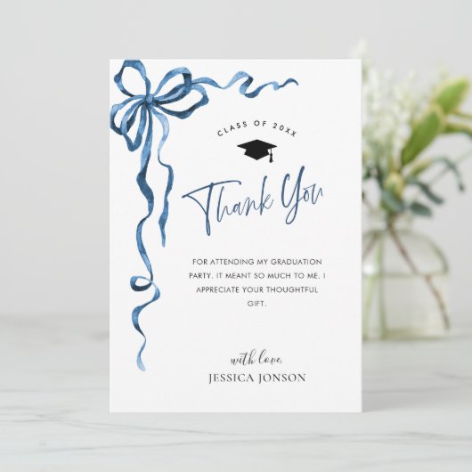 Trendy Blue Bow Coquette FOTO Afstuderen Bedankkaart (Staand voorkant)