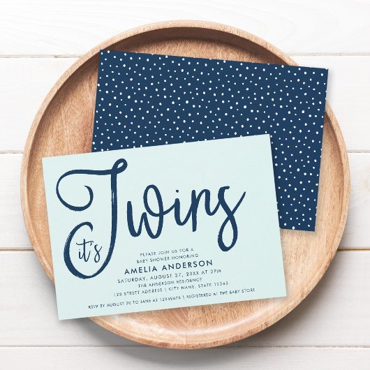Trendy Blue Script Mint Het is Twins Baby shower Kaart