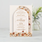 Trendy boho boog gedroogde terracotta wilde bloeme kaart (Staand voorkant)