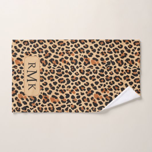 Trendy Bold Leopard Print Aangepast Monogram Bad Handdoek (Handdoek)