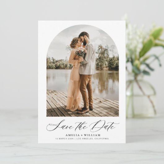 Trendy boog foto Modern script bruiloft Save The Date (Staand voorkant)
