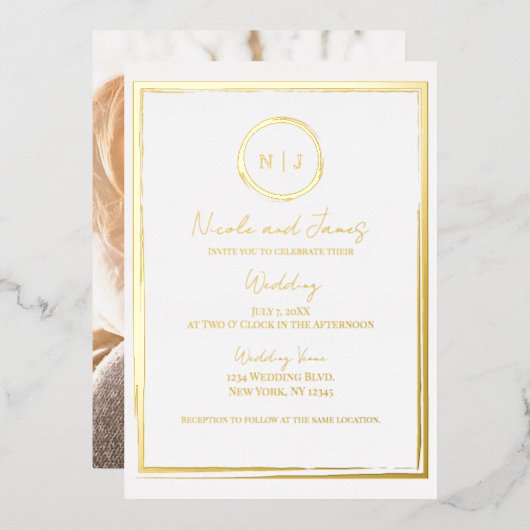 Trendy Border Gold Modern Glam Wedding Foto Folie Uitnodiging (Voorkant / Achterkant)
