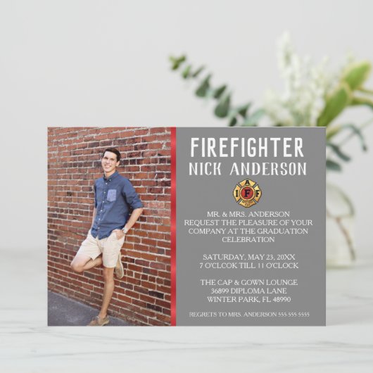 Trendy brandweerschool Afstuderen Aankondiging (Staand voorkant)