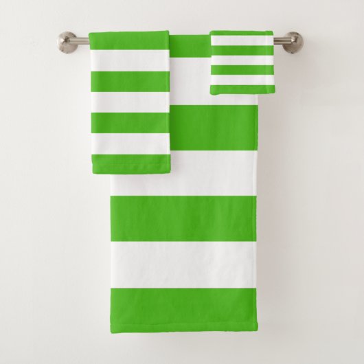 Trendy Bright Summer Kelly Green Stripes Bad Handdoek (Insitu)