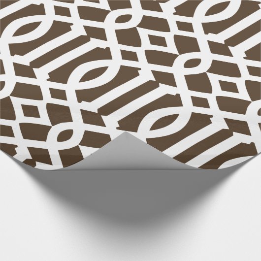 Trendy bruin en wit trellis patroon cadeaupapier (Hoek)