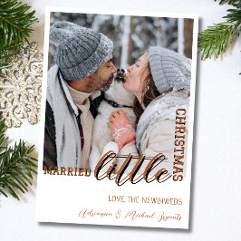 Trendy Bruine Calligrafie Getrouwd Klein Kerstmis Feestdagenkaart