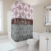Trendy Burgundy en Gray Damask Monogram Douchegordijn (In situ)