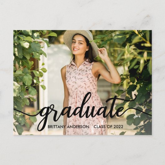 Trendy Calligraphy Afstuderen Photo Annountion Briefkaart (Voorkant)
