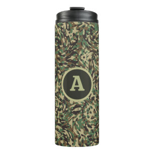 Trendy camouflage groene gepersonaliseerde letter thermosbeker
