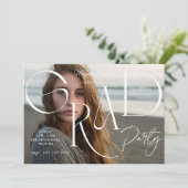 Trendy Chic Afstudeerfeest Uitnodiging Foto Kaart (Staand voorkant)