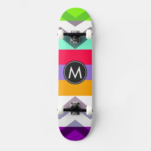 Trendy Chic Chevron Strepen Patroon #8 Skateboard (Voorkant)