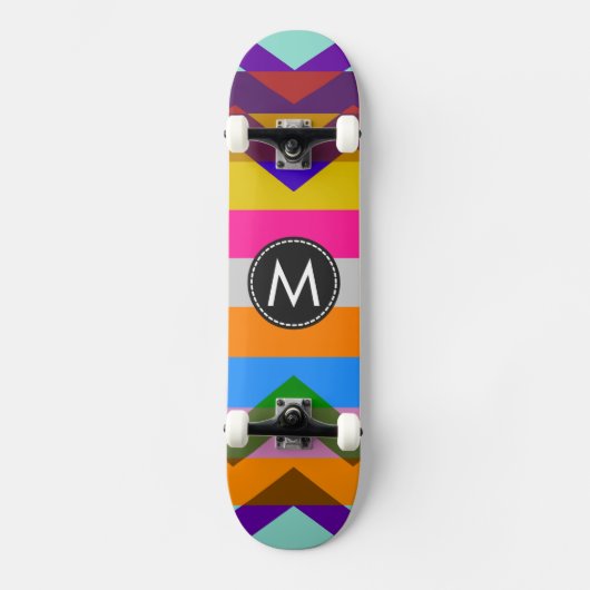 Trendy Chic Chevron Strepen Patroon Skateboard (Voorkant)